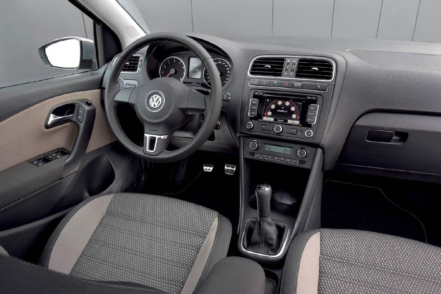  Volkswagen CrossPolo 2010 года  (фото 3 из 20)